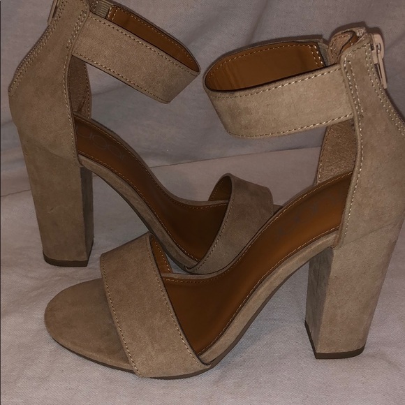 Sugar Nude Heels - Picture 3 of 8